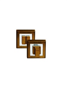Вид: Спереди