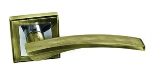 Вид: Спереди